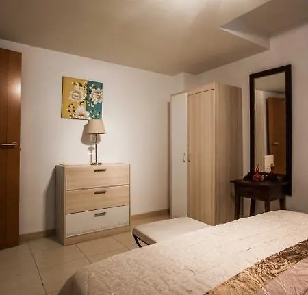 別荘 Cozy Townhouse In El Madronal *