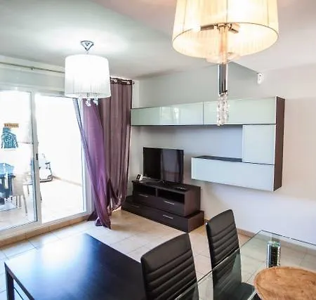 Cozy Townhouse In El Madronal 別荘 アデヘ